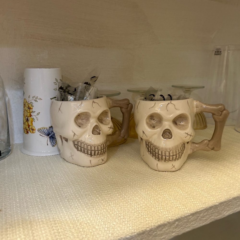 Skull Mug Set - Cream and Brown Ceramic Mugs